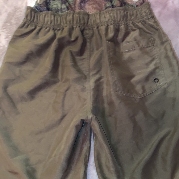 Olive green knee length board shorts. Men's small. Good for waist size 26-29. - Picture 6 of 7
